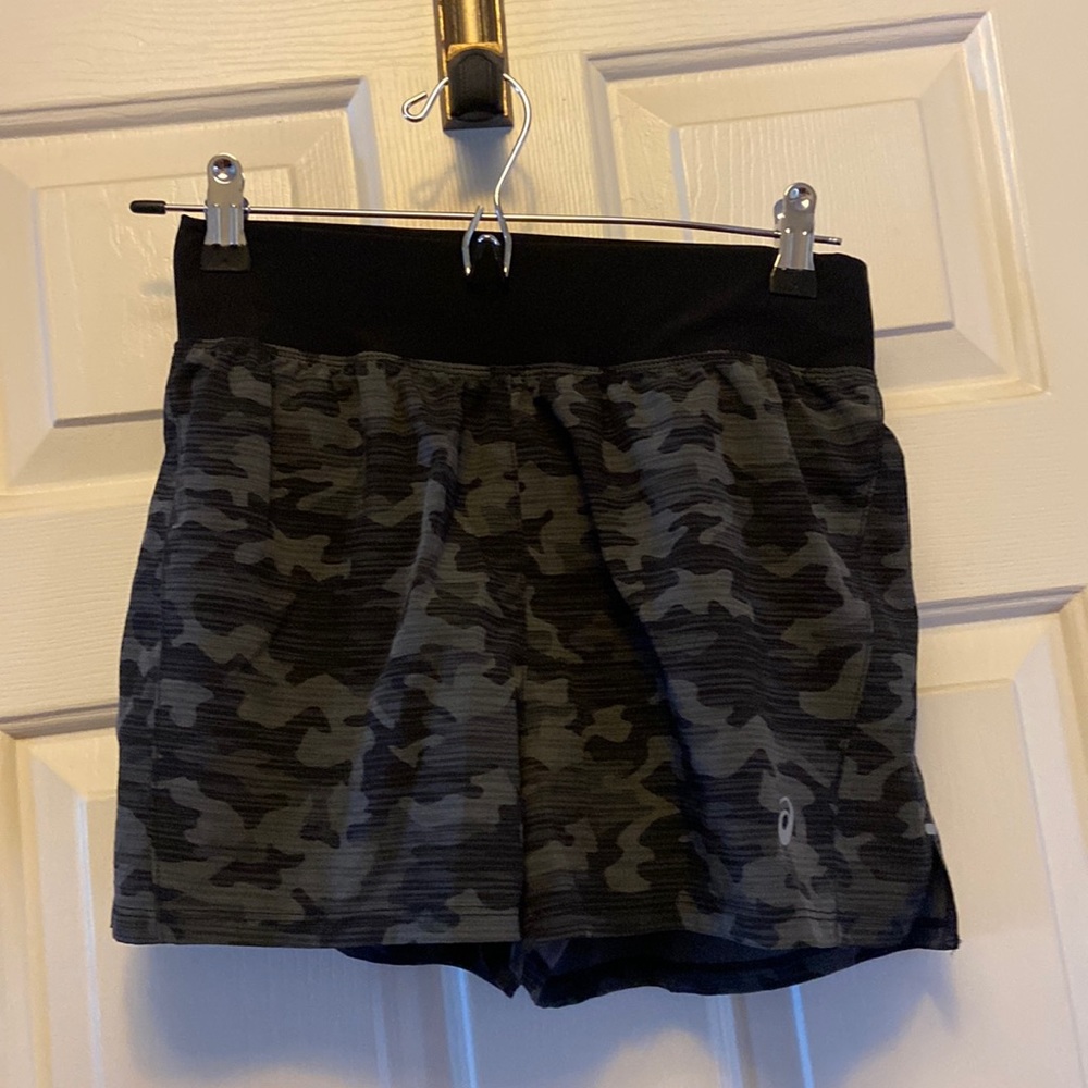 ASICS black and gray camo running shorts